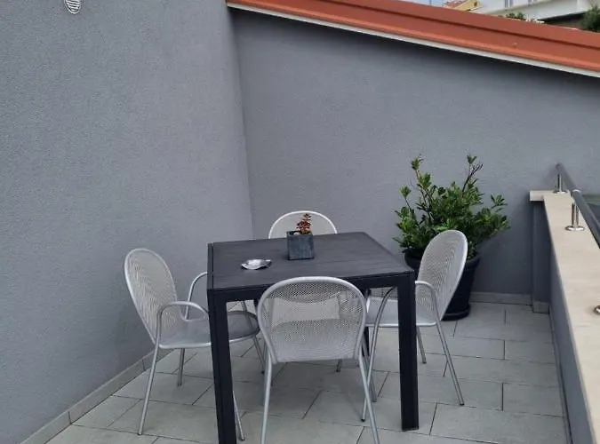 Appartement Jadran Primošten