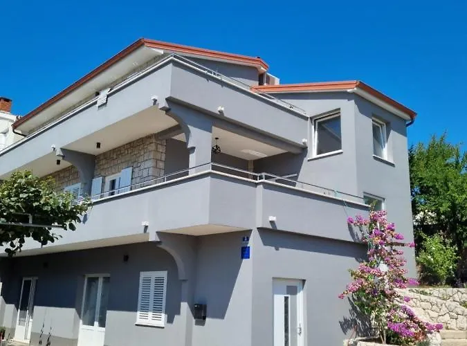 Jadran Апартаменты Примоштен